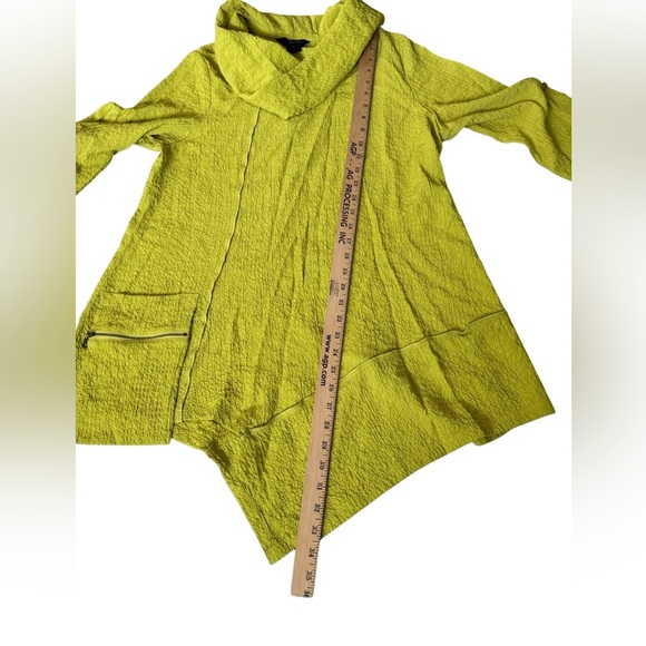 Ali Miles Lime Green Crinkle Tunic M Cowl Neck Asymmetrical Hem Artsy Lagence M5 - Picture 7 of 11